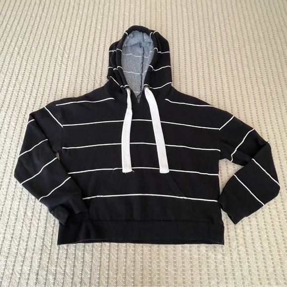 Free Press - Long Sleeve Crop Top - Sweat Shirt - Hoodie - Size: XS - Picture 1 of 6